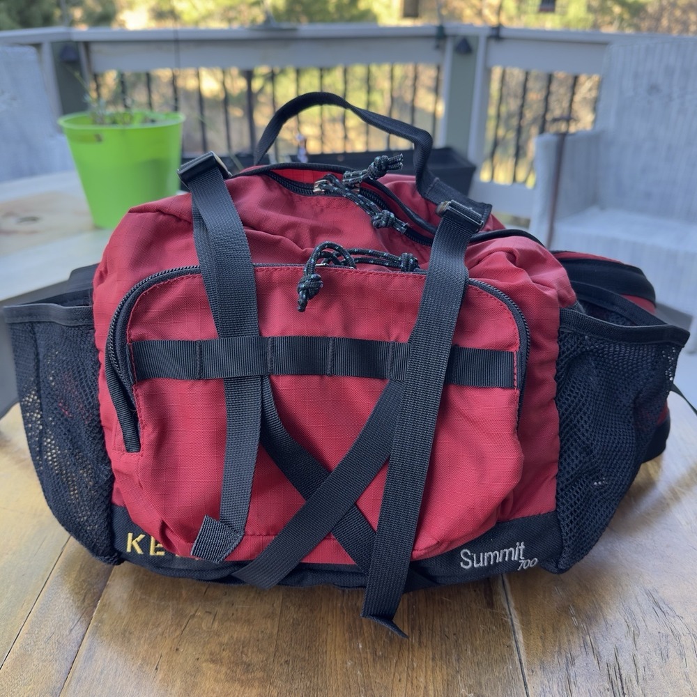 KELTY Summit 700 Fanny Pack Hiking Camping Trail Travel Waist Hip Bag Red Travel